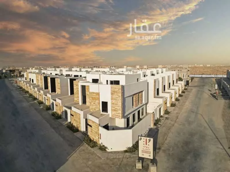 5 bedroom villa in Okaz 3