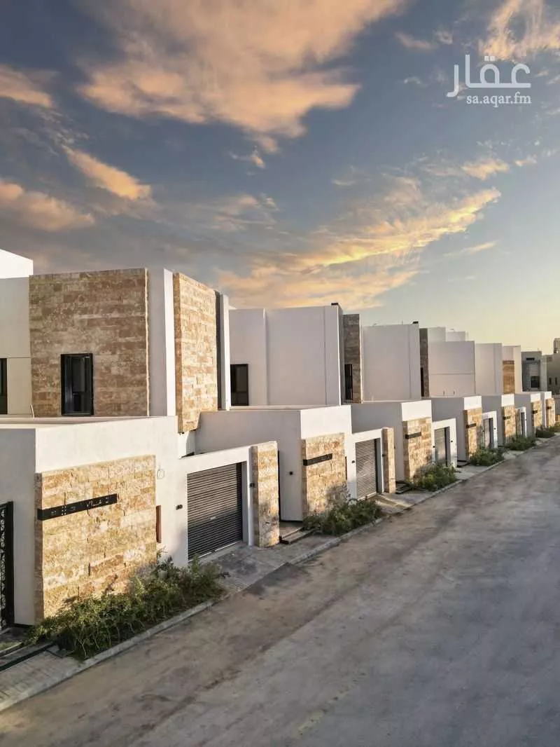 5 bedroom villa in Okaz 4