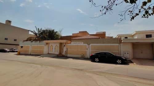 10 bedroom villa in Ar Rayan 1