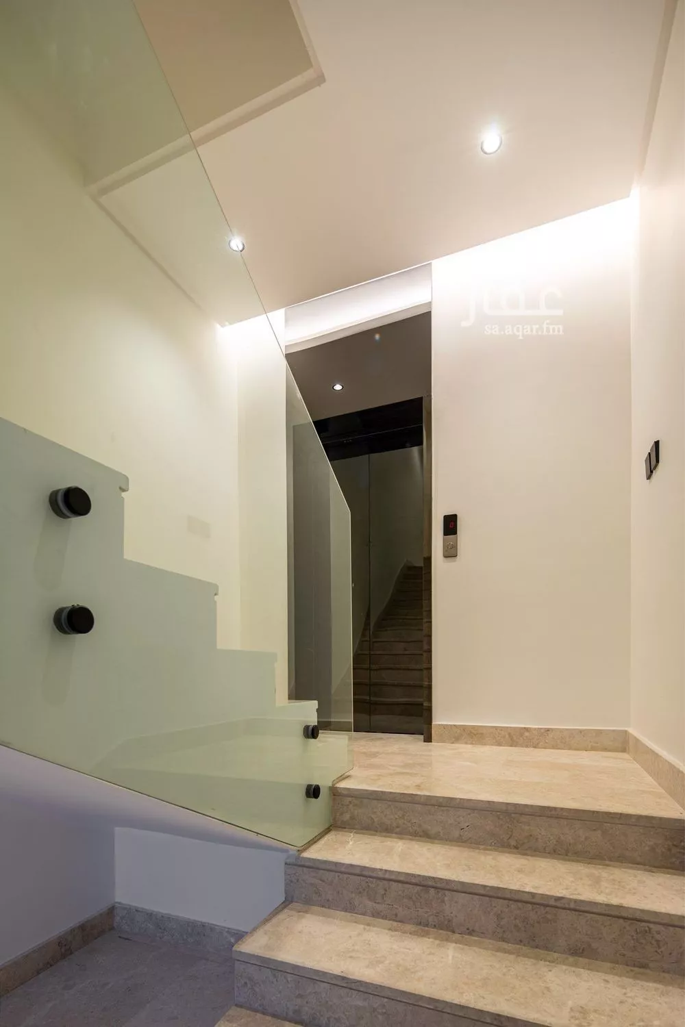 4 bedroom floor in Al Murooj 2