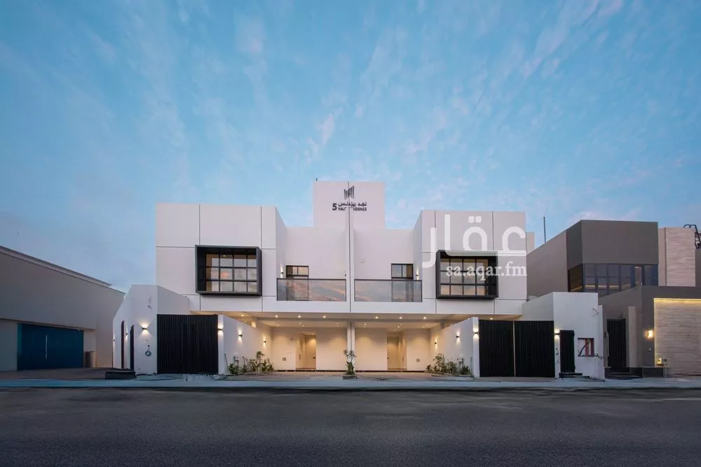 3 bedroom floor in Al Munsiyah 1