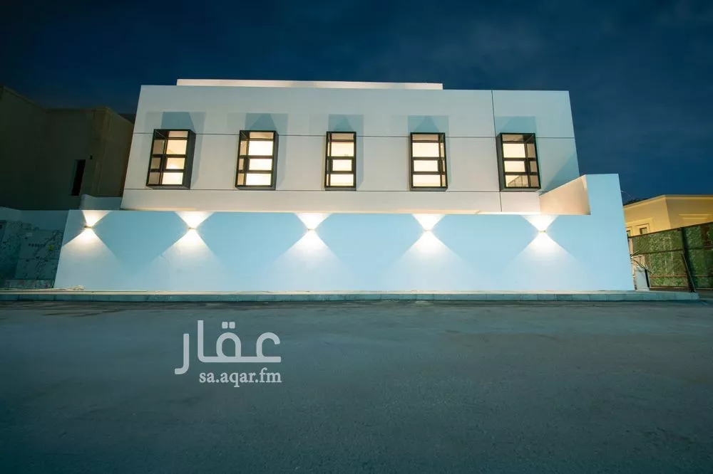 3 bedroom floor in Al Munsiyah 3