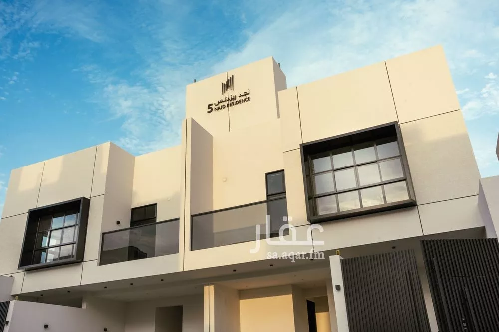 3 bedroom floor in Al Munsiyah 4