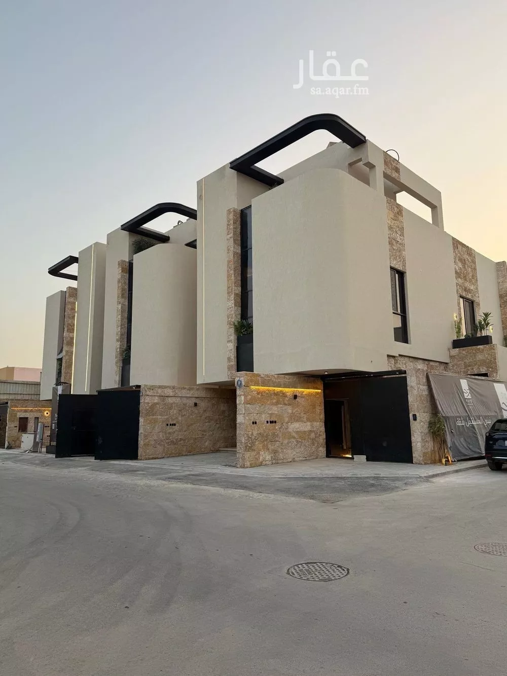 دور 4 غرف في الملك فهد 1