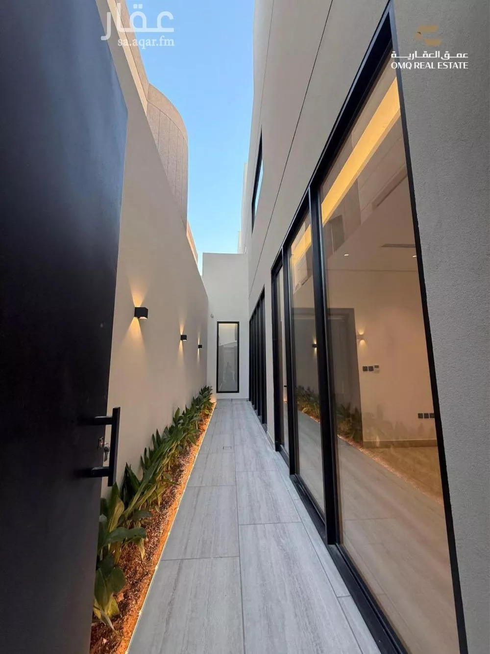 3 bedroom floor in King Abdullah 5