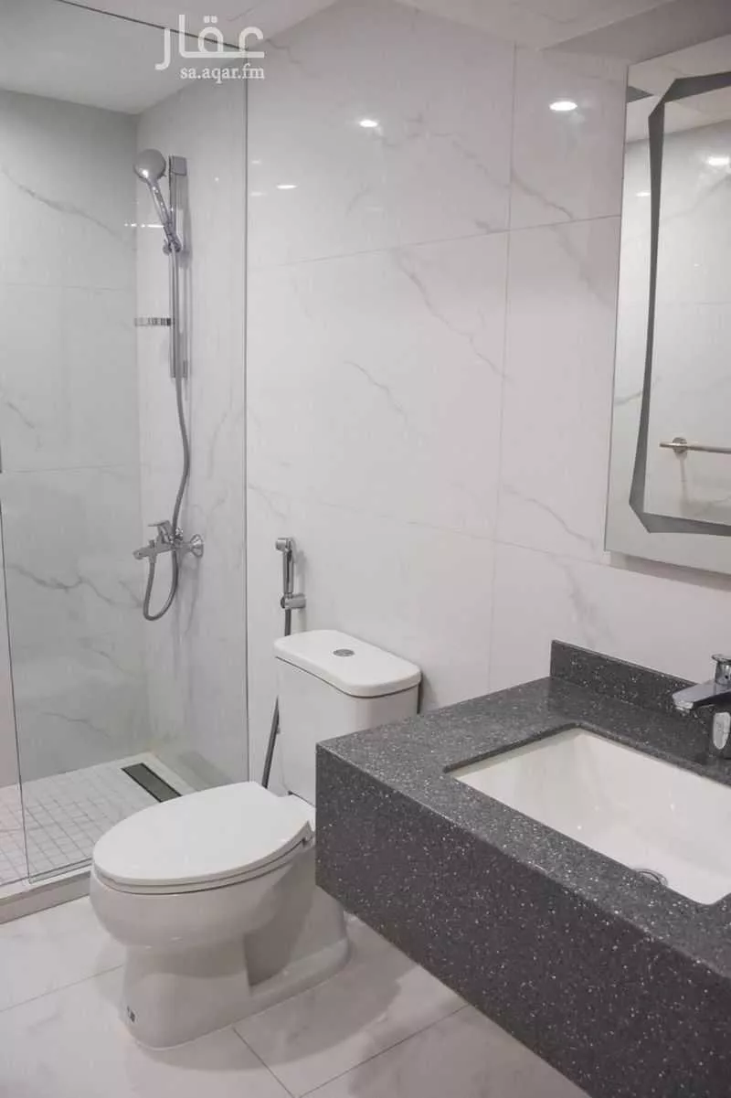2 bedroom apartment in South Al Khobar 9