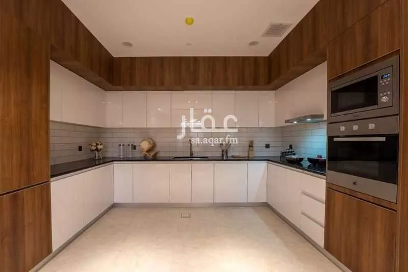 3 bedroom apartment in Al Hazm 5