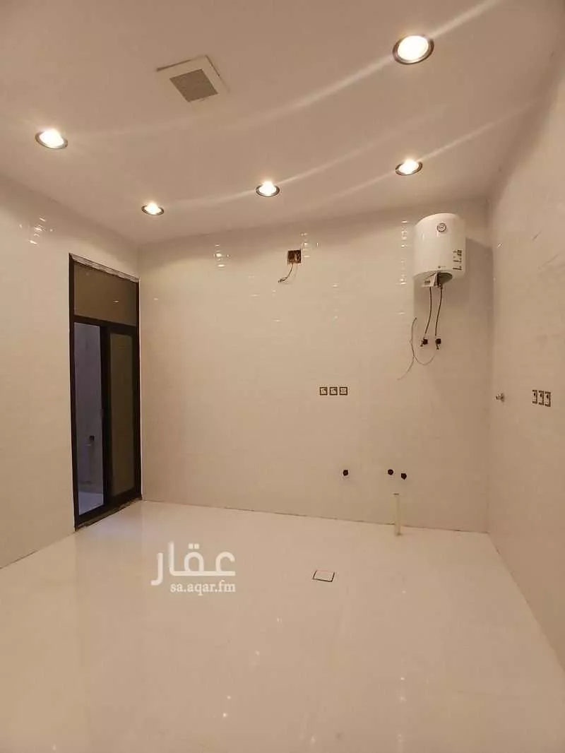 فيلا 6 غرف في ظهرة لبن 10