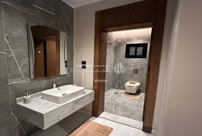 5 bedroom apartment in Al Zahra 3