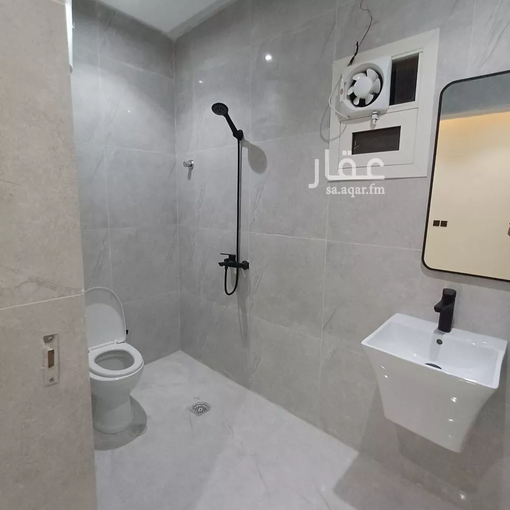 1 bedroom apartment in Al Aqiq 3