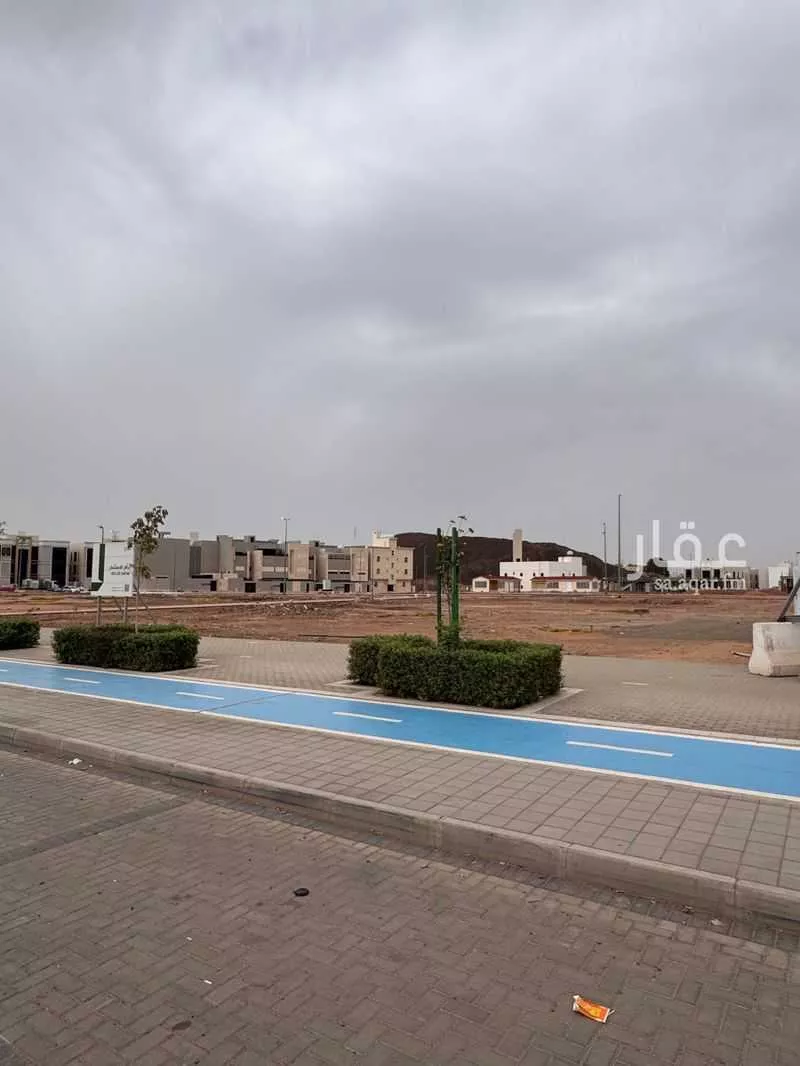 أرض 3042 م² في مذينب 2