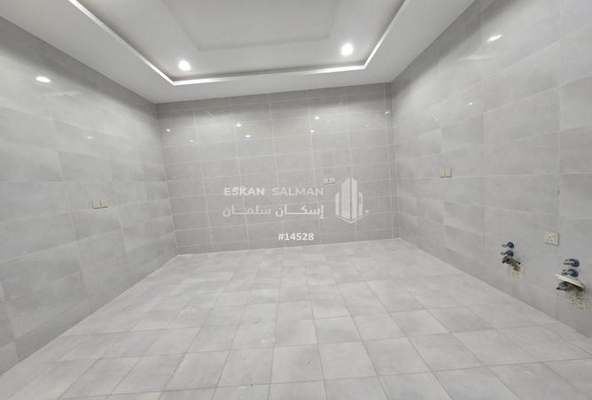 6 bedroom apartment in Ar Rayan 3