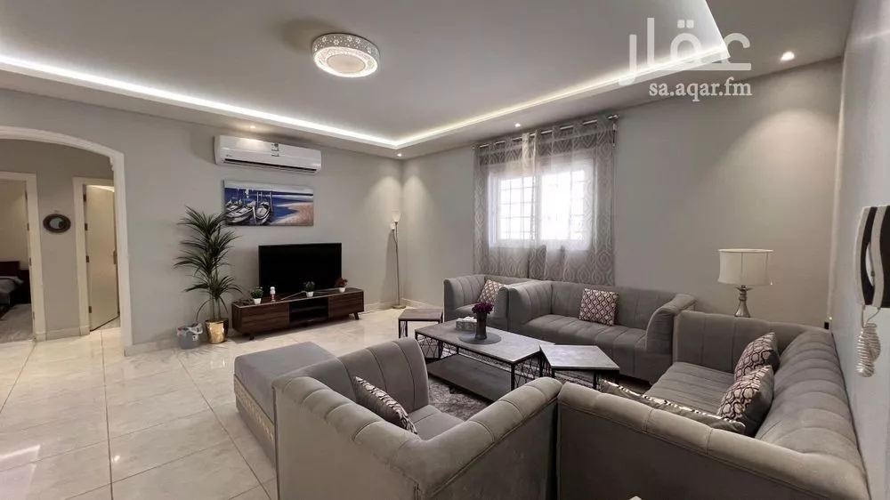 3 bedroom apartment in Ishbiliyah 8