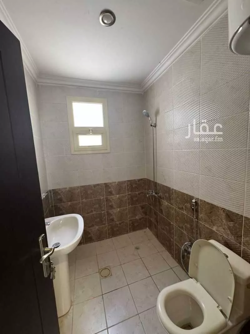 4 bedroom floor in Al Yasmin 18