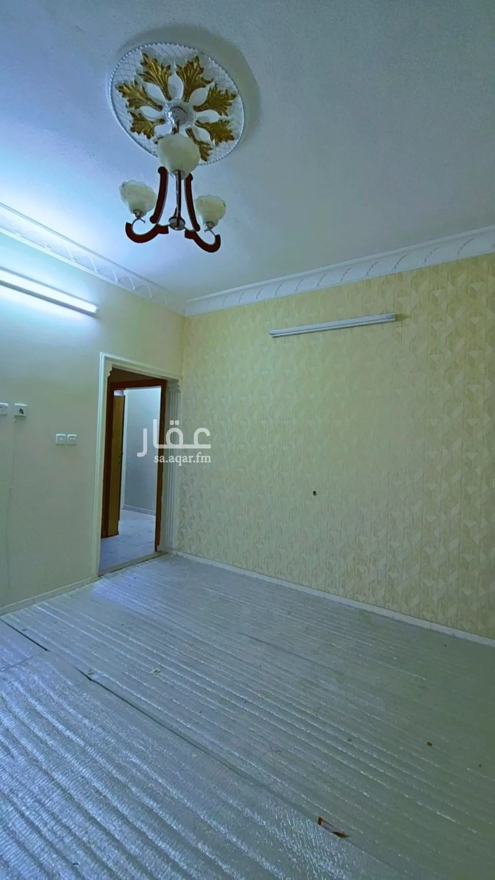 3 bedroom floor in Al Khaleej 8