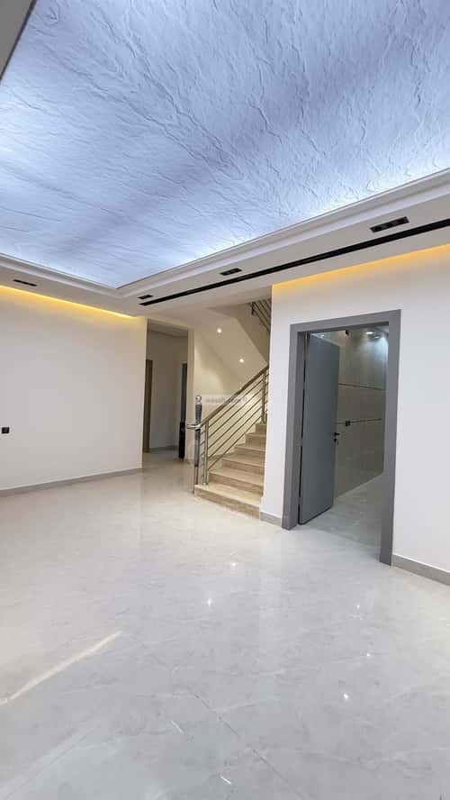 4 bedroom floor in Badr 1