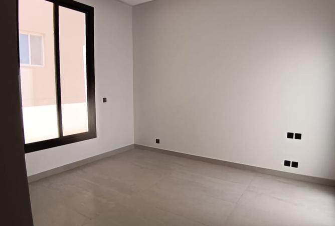 7 bedroom villa in Al Manarat 3