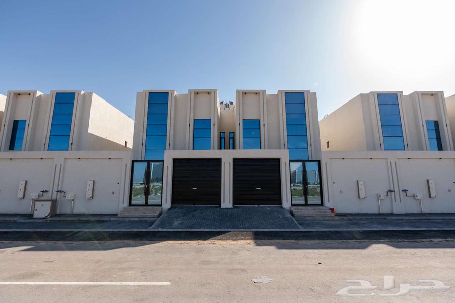 فيلا 6 غرف في الحسام 1