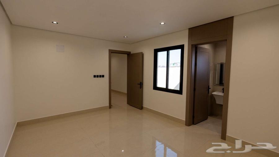 فيلا 6 غرف في الحسام 5