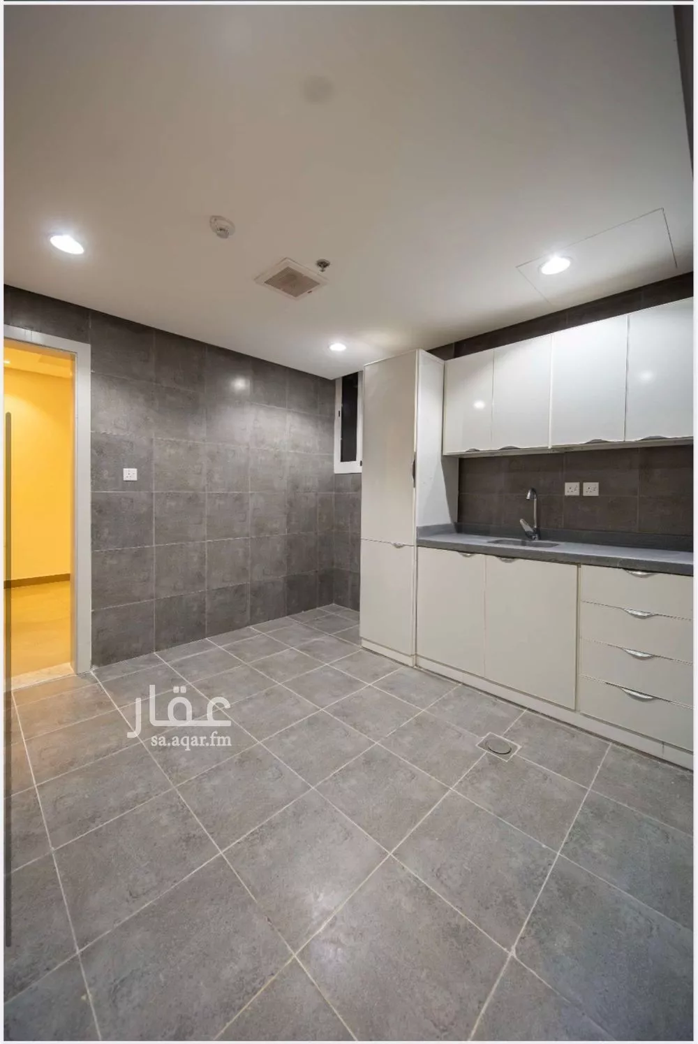 1 bedroom apartment in Al Olaya 4