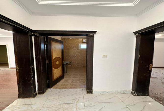 6 bedroom villa in Abhur Ash Shamaliyah 3