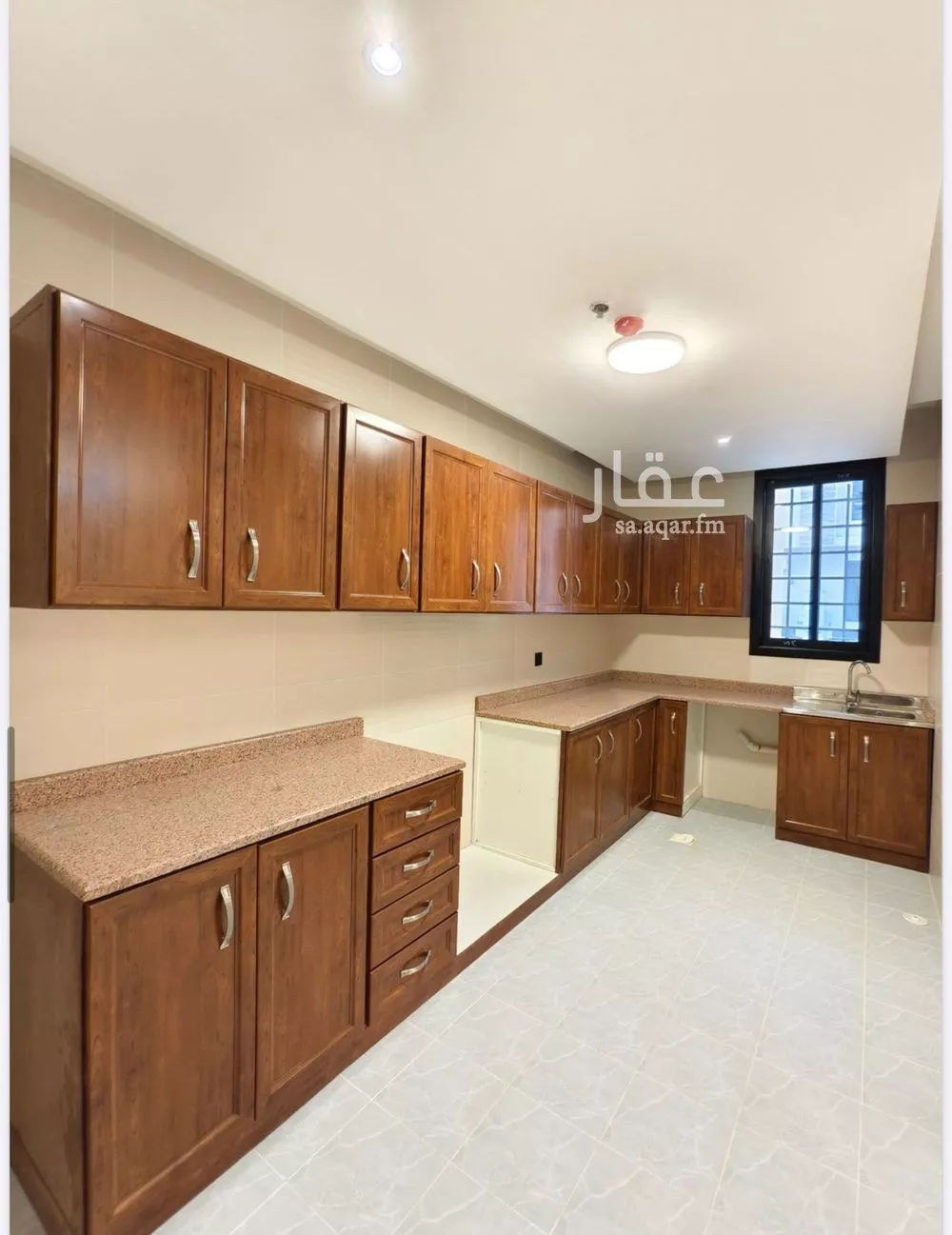 3 bedroom apartment in Al Rawdah 10