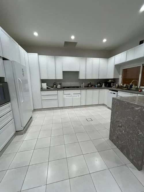 6 bedroom villa in Al Mahdiyyah 3