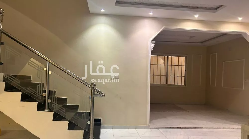 فيلا 5 غرف في الرمال 2