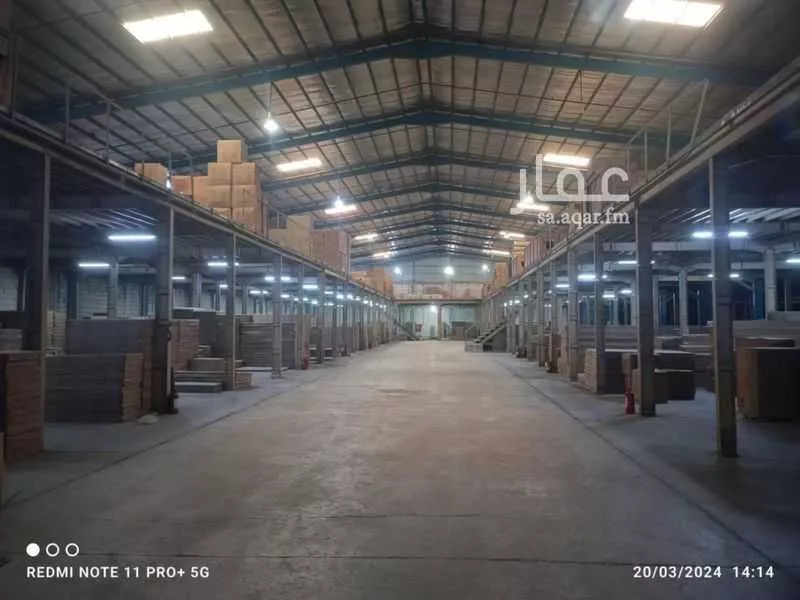 مستودع 5800 م² في المشاعل 4