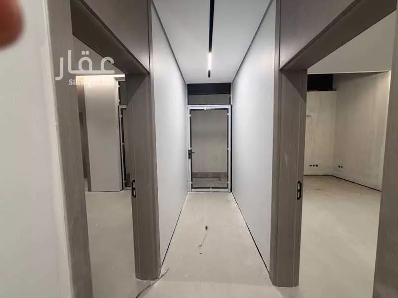 شقة 5 غرف في الملقا 1