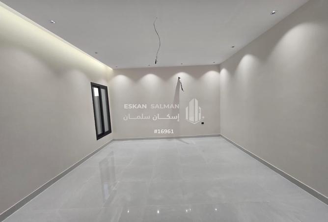 6 bedroom villa in Al Wafa 3