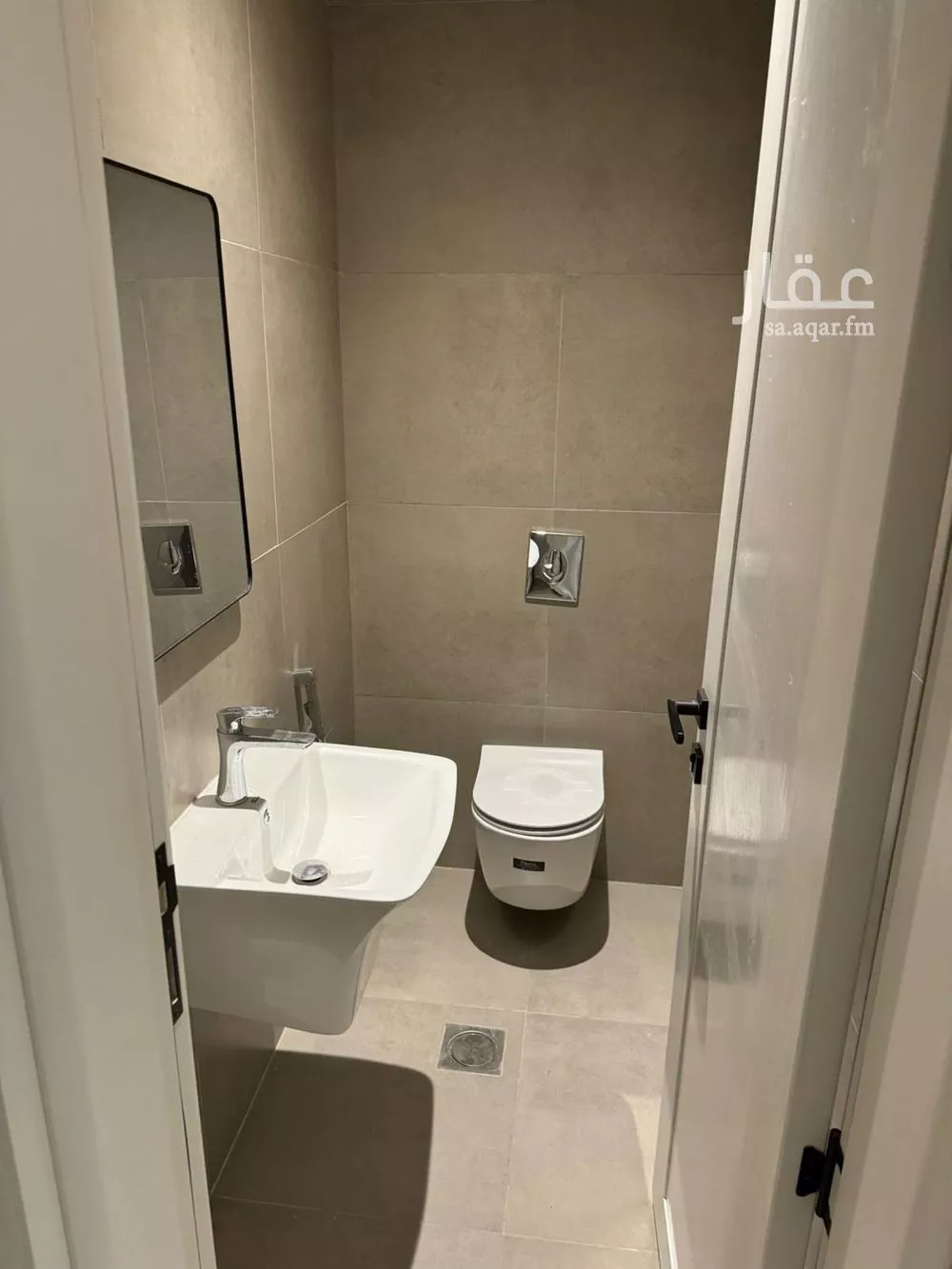 3 bedroom apartment in Al Malqa 5