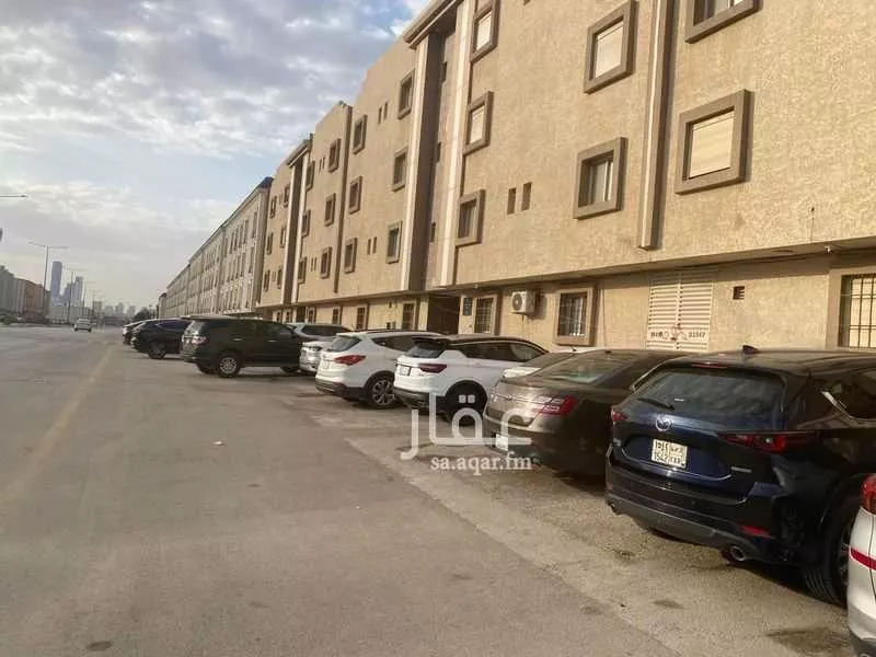 4 bedroom floor in Al Malqa 2