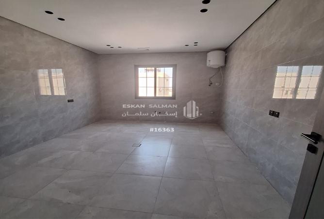 شقة 5 غرف في Dahiyat Al Malik Fahd 3