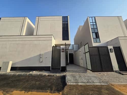 6 bedroom villa in Al Bayan 3