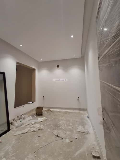 5 bedroom floor in Tuwaiq 8