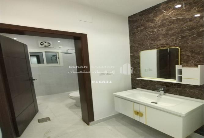 5 bedroom apartment in Al Hamra 3