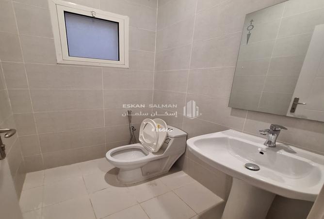 5 bedroom apartment in Al Hamra 3