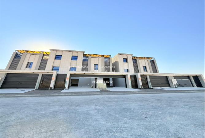 5 bedroom apartment in Hajar Al Khamis 2