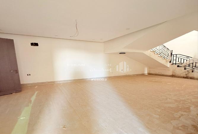 6 bedroom apartment in Dahiyat Al Malik Fahd 2