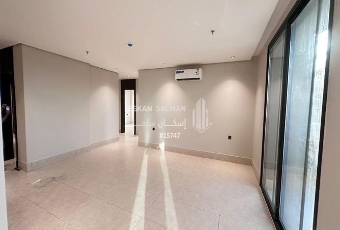 شقة 6 غرف في Dahiyat Al Malik Fahd 2