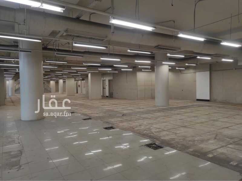 shop in Al Qiblatayn, Madinah 3