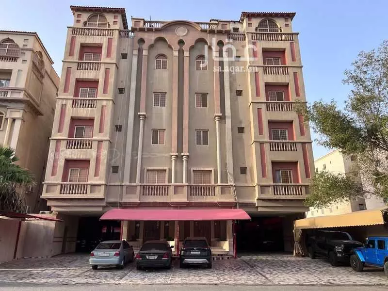 5 bedroom apartment in Al Hamra 3
