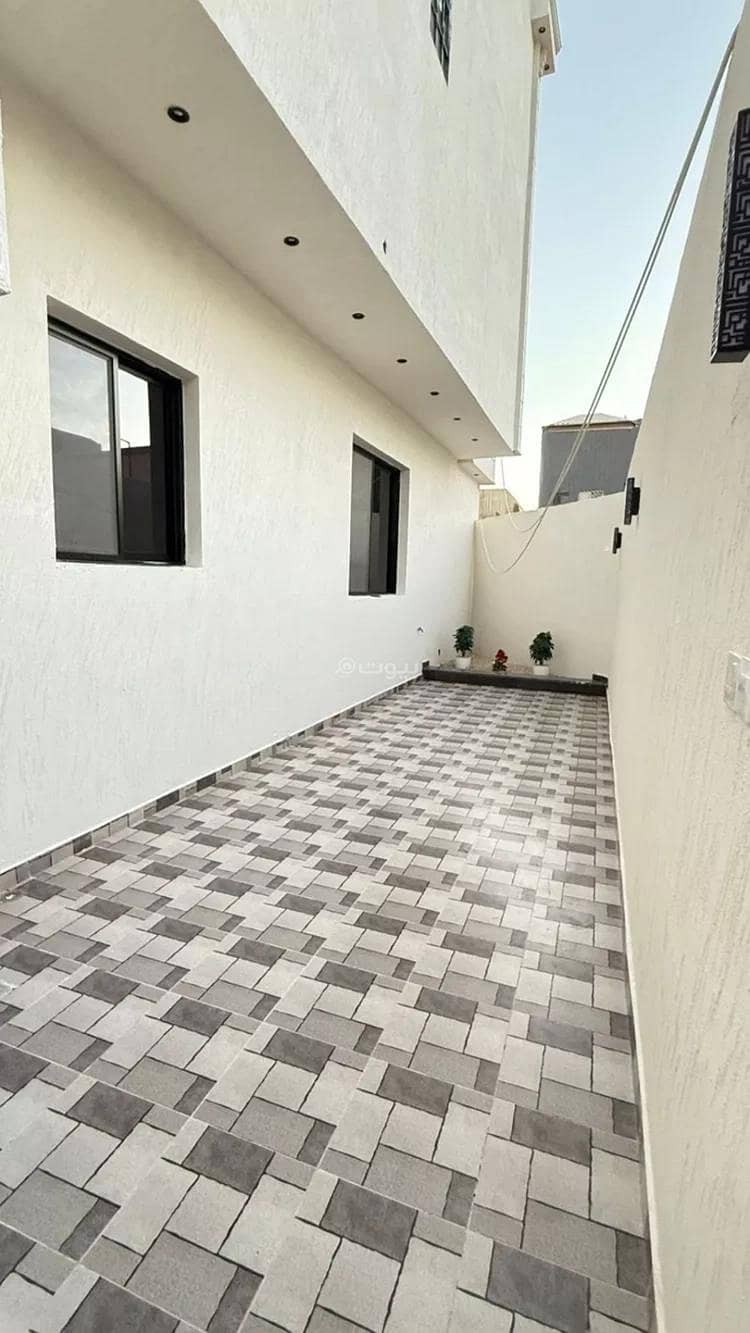 4 bedroom villa in Al Aziziyah, Riyadh 3