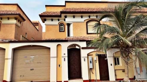 7 bedroom villa in Al Shiraa 4