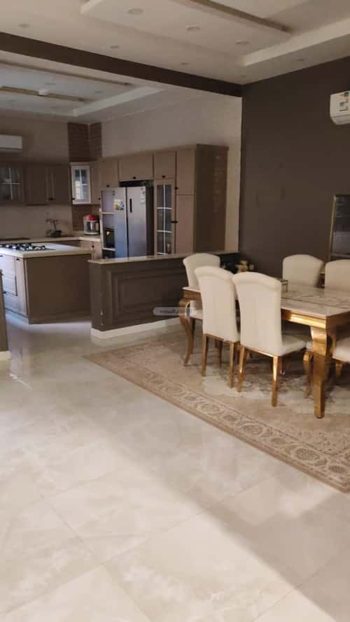 5 bedroom villa in Al Yaqout 8