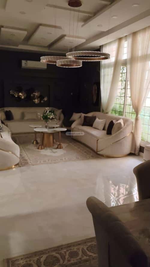5 bedroom villa in Al Yaqout 6