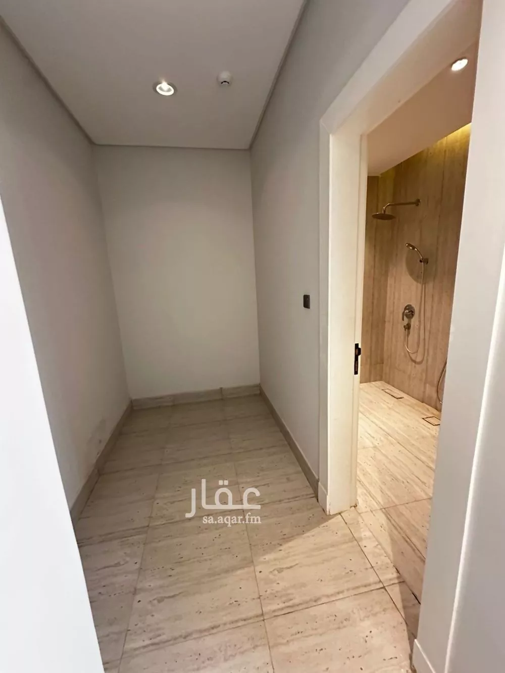 شقة 3 غرف في الملقا 11