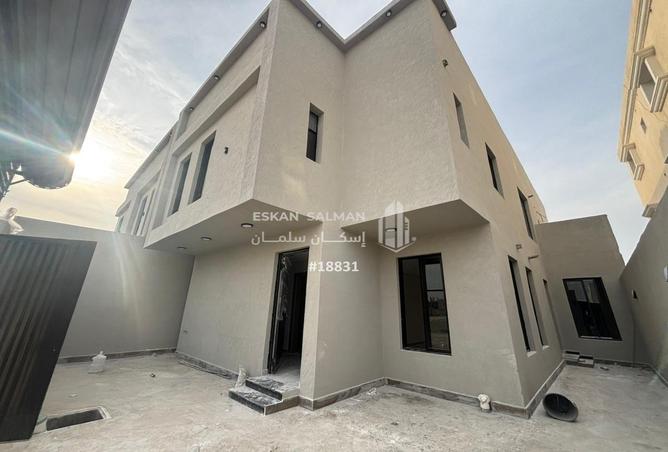 7 bedroom villa in Al Aziziyah 2
