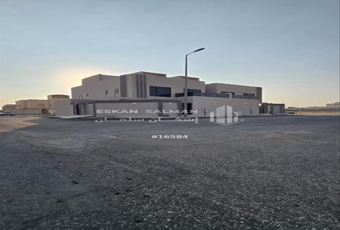 7 bedroom villa in Al Khuzama 2